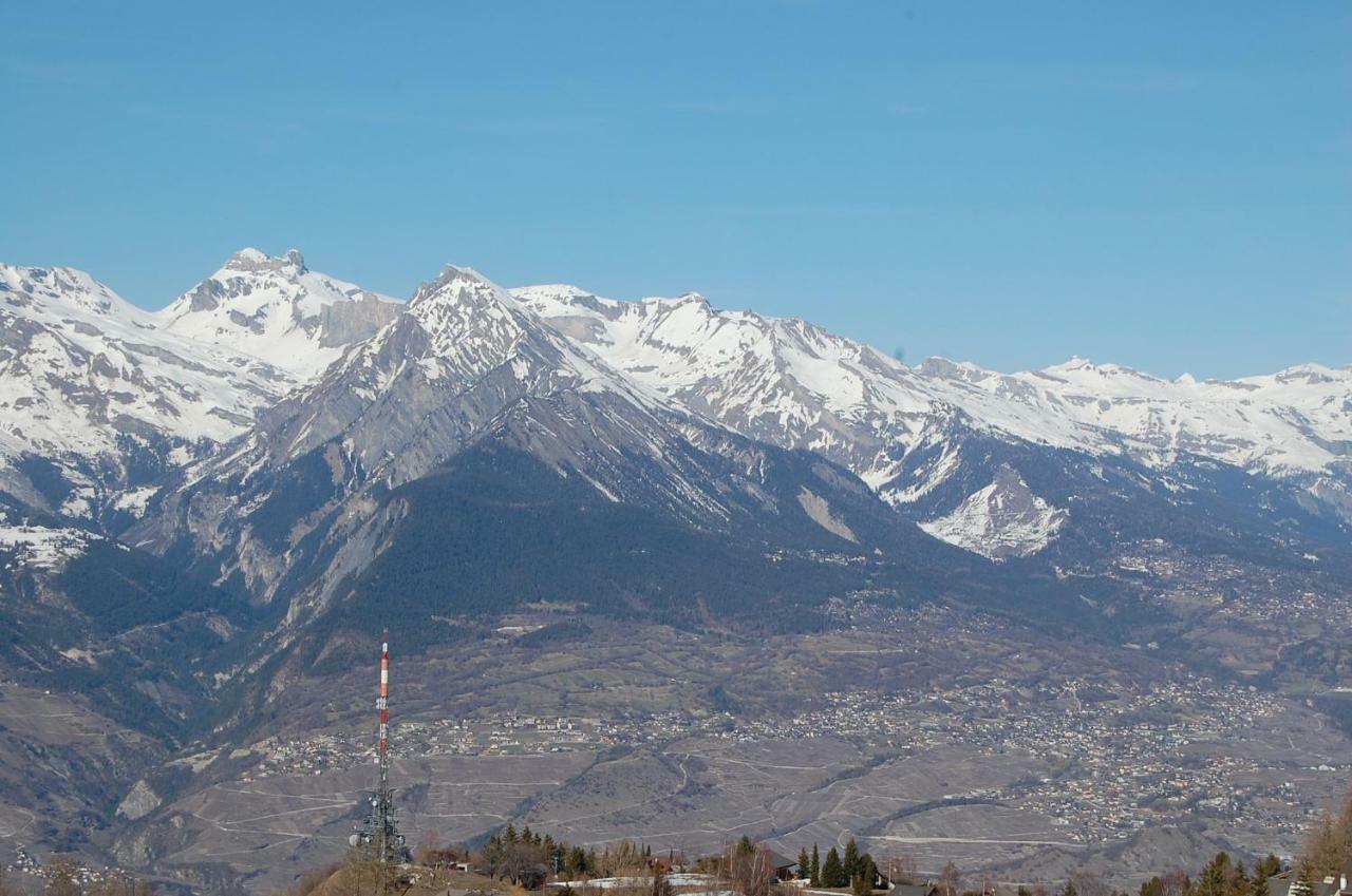 La Foret Apartment With Spectacular Mountain Views نينداز المظهر الخارجي الصورة
